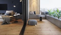 Urok drewnianego tarasu w kolekcji Opoczno Grand Wood Rustic