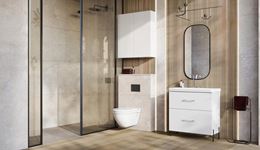 Łazienka w drewnie z białymi meblami