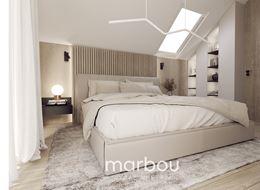 Sypialnia z fornirowaną ścianką za łóżkiem na poddaszu