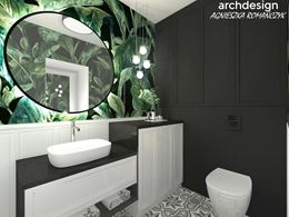 Łazienka w monochromatycznych barwach z florystyczną tapetą