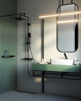 Biało-zielona mozaikowa łazienka z kabiną walk-in
