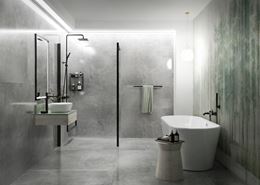 Wielkoformatowy beton w industrialnej łazience