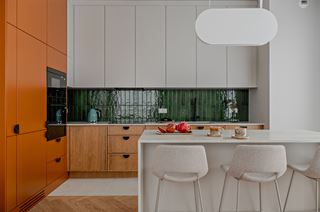 Przestronne i kolorowe wnętrza na Mokotowie