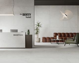 Płytki wielkoformatowe w przestrzeni publicznej