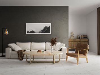 Salon wypoczynkowy z jasną podłogą i ciemną ścianą