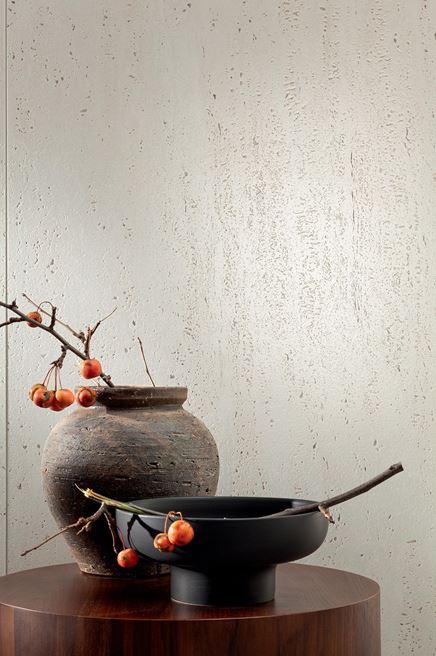 Detal jasnej płytki z kolekcji Tubądzin Echo Tivoli