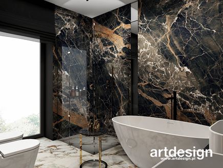 Kabina prysznicowa obok okna