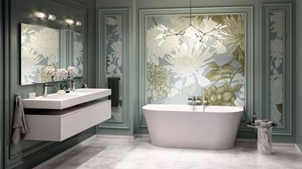 Florystyczna łazienka z chromowanymi bateriami FDesign Brina