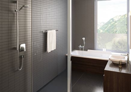 Aranżacja łazienki z linią Hansgrohe Croma Select E