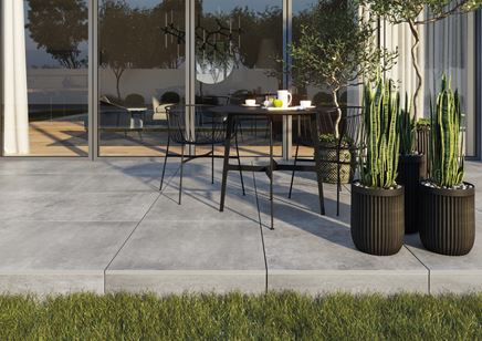 Nowoczesny taras w grafitowej płytce Cerrad Montego