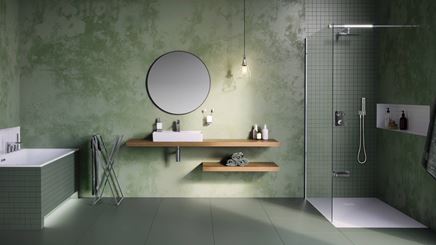 Zielona łazienka z przetarciami w minimalistycznym stylu