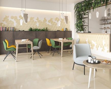 Nowoczesna kawiarnia z beżową mozaiką