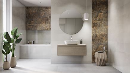 Jasna łazienka z dekoracyjną ścianą ze złotem Vijo Castelmola