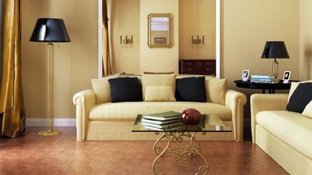 Klasyczny salon z posadzką Ceramika Gres Java