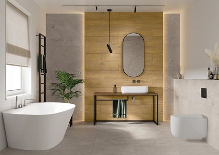 Duża łazienka z wanną przyścienną w betonie i drewnie