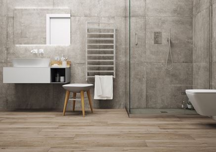 Drewno i beton w nowoczesnej łazience