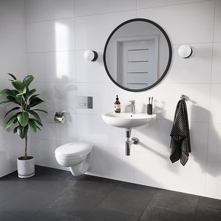 Biała łazienka w nowoczesnym wydaniu z podwieszaną ceramiką