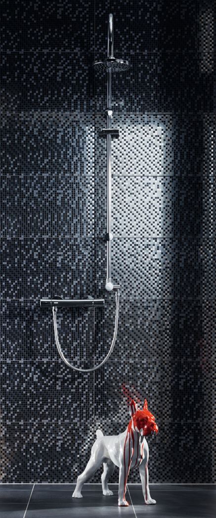 Strefa prysznicowa z dekorami Vampa