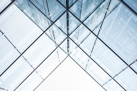 Czy fasady aluminiowo-szklane są energooszczędne?