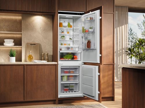 Naturalnie soczyste produkty i świeżość na każdej półce z lodówką Electrolux