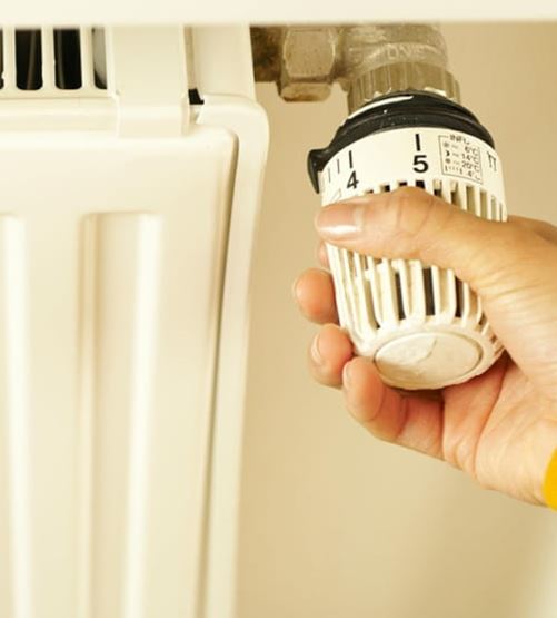 Jak odpowietrzyć grzejnik – praktyczna instrukcja krok po kroku