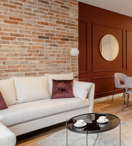 Jakie ściany do czerwonej cegły? Odkryj idealne połączenia kolorystyczne