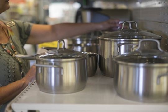 Jak wybrać komplet garnków na lata?