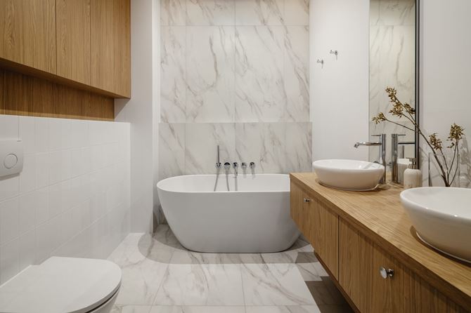 Łazienka w domu z wanną wolnostojącą - projekt Decoroom, fot. Kamila Markiewicz-Lubańska-Wnętrza w Obiektywie  (16).jpg