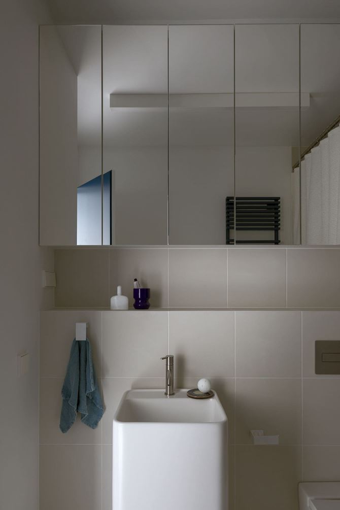 Łazienka w minimalistycznym stylu. Projekt Poco Design.jpg