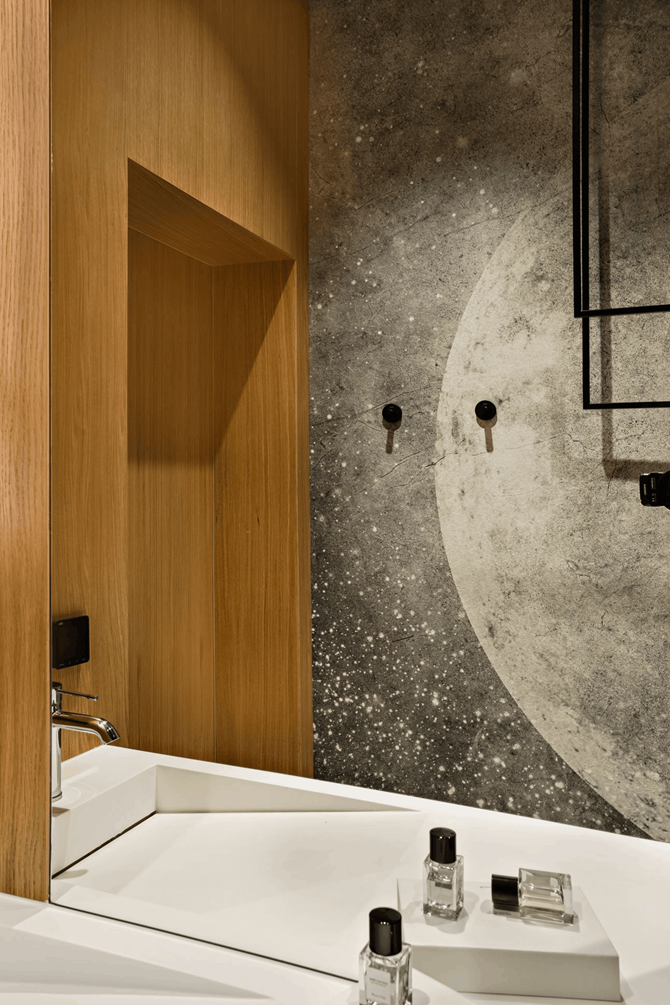 Łazienka z księżycowym motywem, projekt AVO Architects