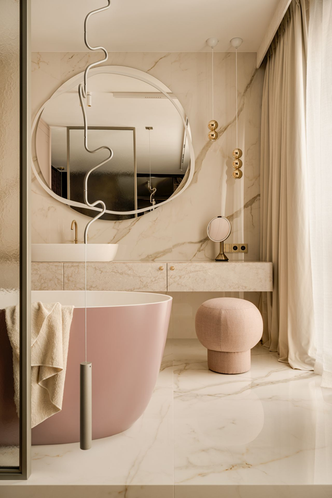 łazienka z różową wanną, projekt modeko.studio.png