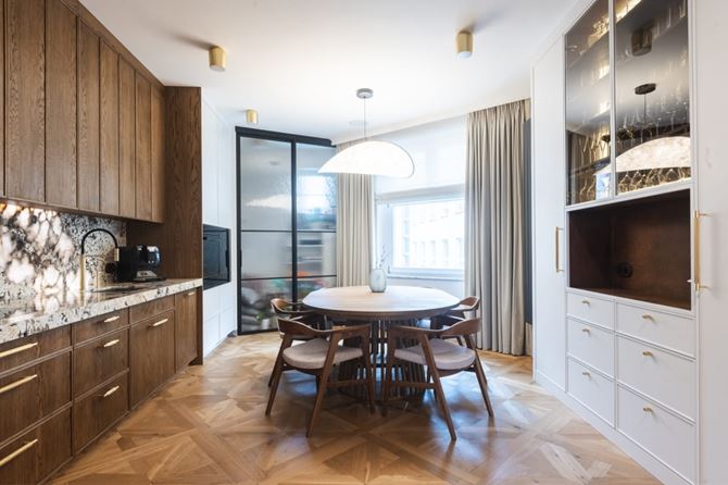 Aranzacja klasycznej jadalni. Proj. masz.design_fot. Adam Burdyło.jpg