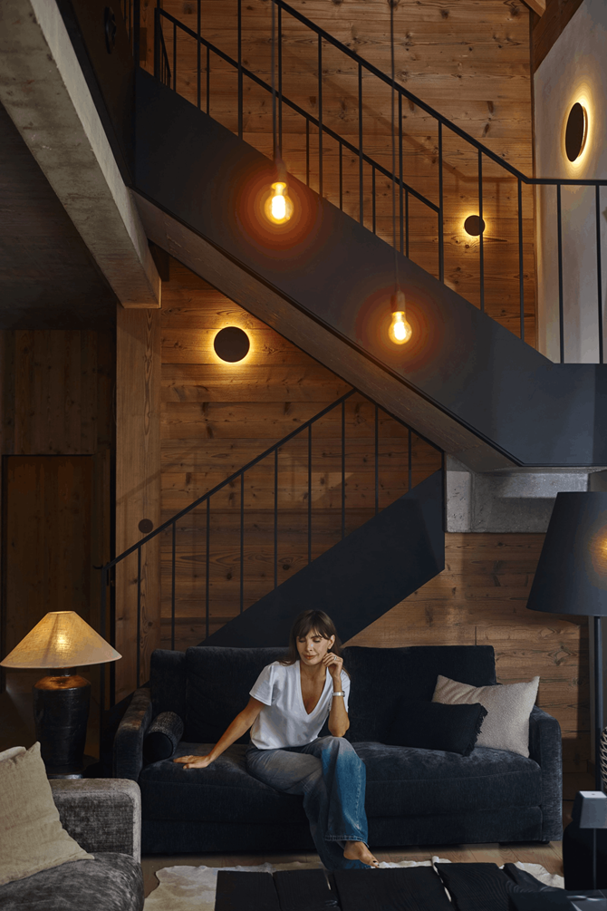 Dom Agnieszki Dygant - klatka schodowa w drewnie.png