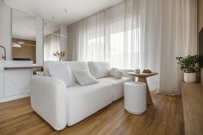 Jasny salon - projekt Decoroom, fot. Kamila Markiewicz-Lubańska-Wnętrza w Obiektywie  (9).jpg