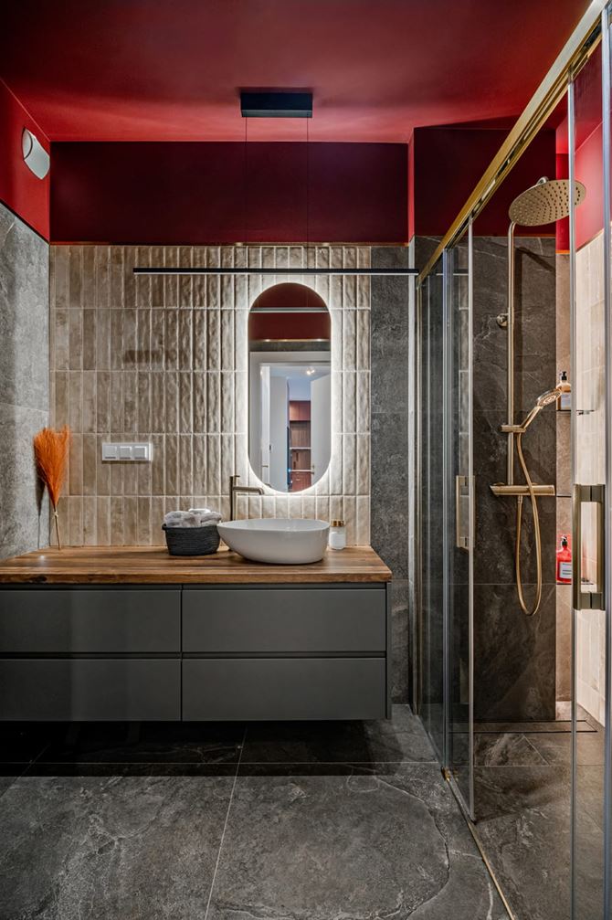 Małe i duże płytki w łazience. Realizacja Deer Design_fot. Zagórny Studio (2).jpg