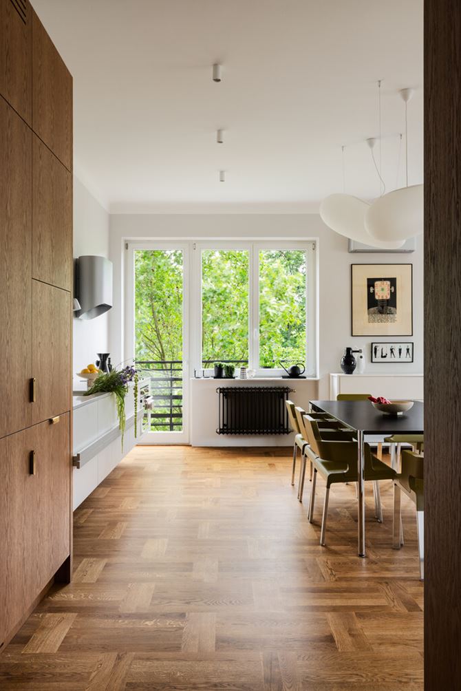 widok-na-salon-z-kuchnia-projekt-FUGA Architektura Wnętrz
