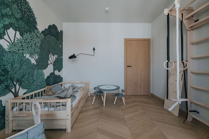 Pokój dziecięcy z zieloną grafiką, projekt TYMA PROJEKT