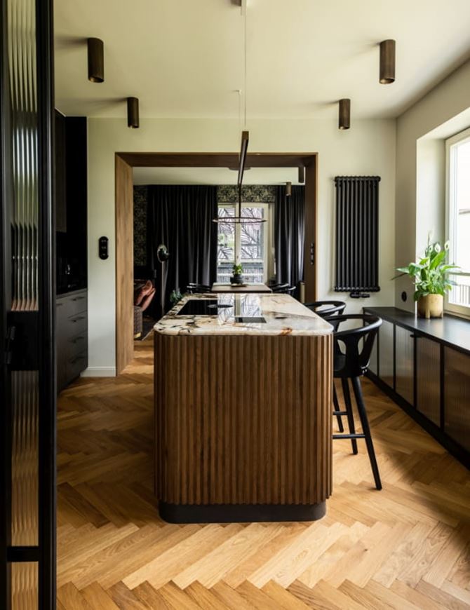 Architektura faktur i detali: stylowe mieszkanie w Gdyni