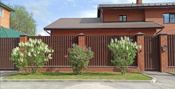 Ogrodzenie klinkierowe od A do Z: Ekspercki przewodnik po budowie, przepisach i kosztach