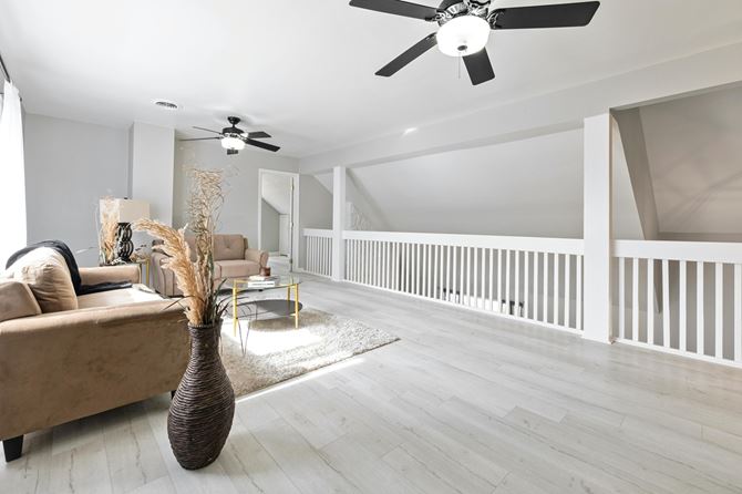 Przytulny salon wypoczynkowy na antresoli