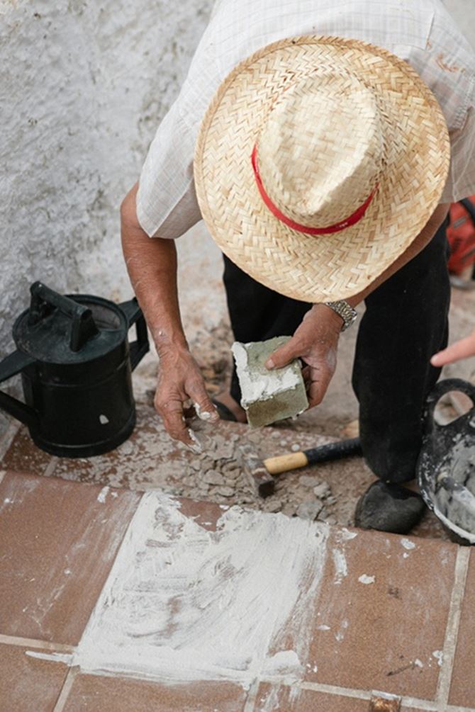 naprawa ubytków w płytkach