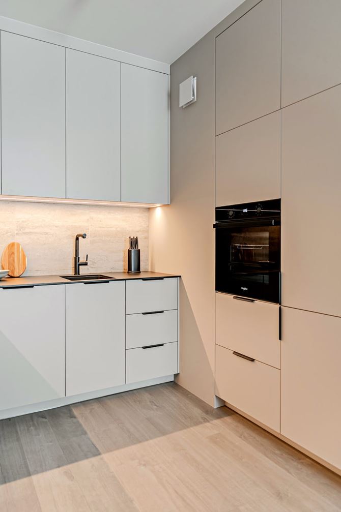 Projekt wysokiej zabudowy kuchennej.jpg