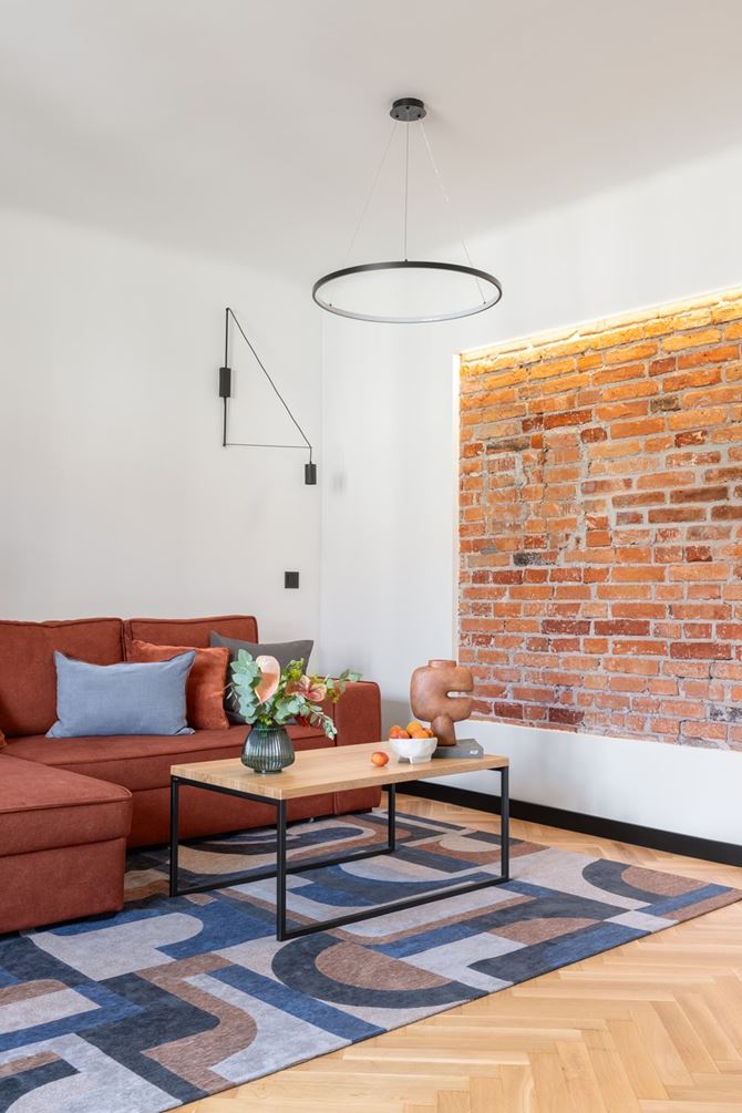 Salon w kamienicy. Fot. Pion Poziom-min.jpg