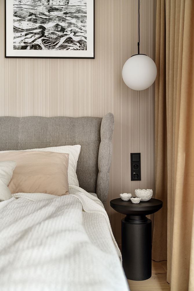 Sypialnia-w-cieplych-odcieniach- ©Tom Kurek.jpg