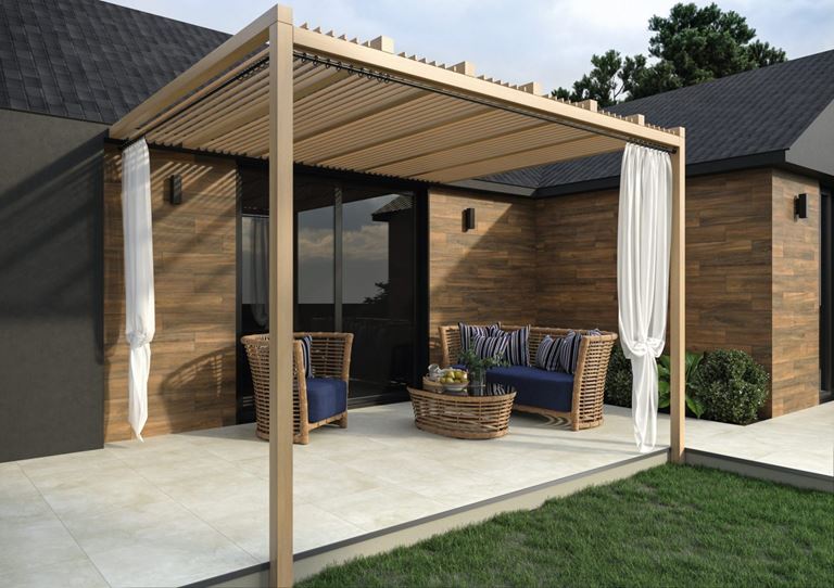 Płytki drewnopodobne na elewacji