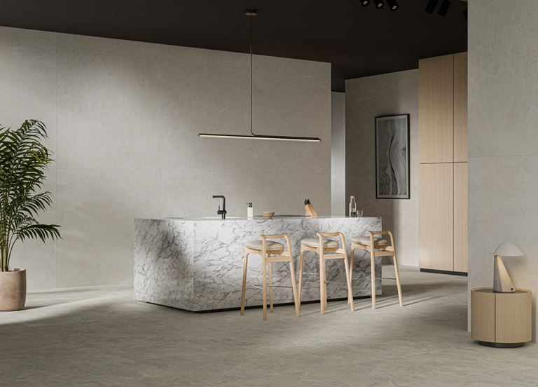 Duża kuchnia z wyspą w wielkoformatowym kamieniu Cerrad Softstone