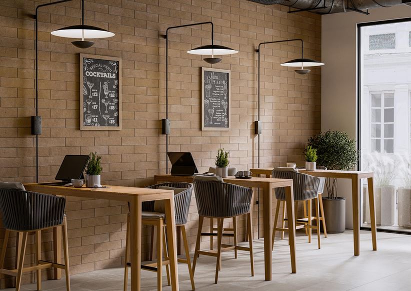 Ściana w kawiarni w cegiełkach w kolorze mocca