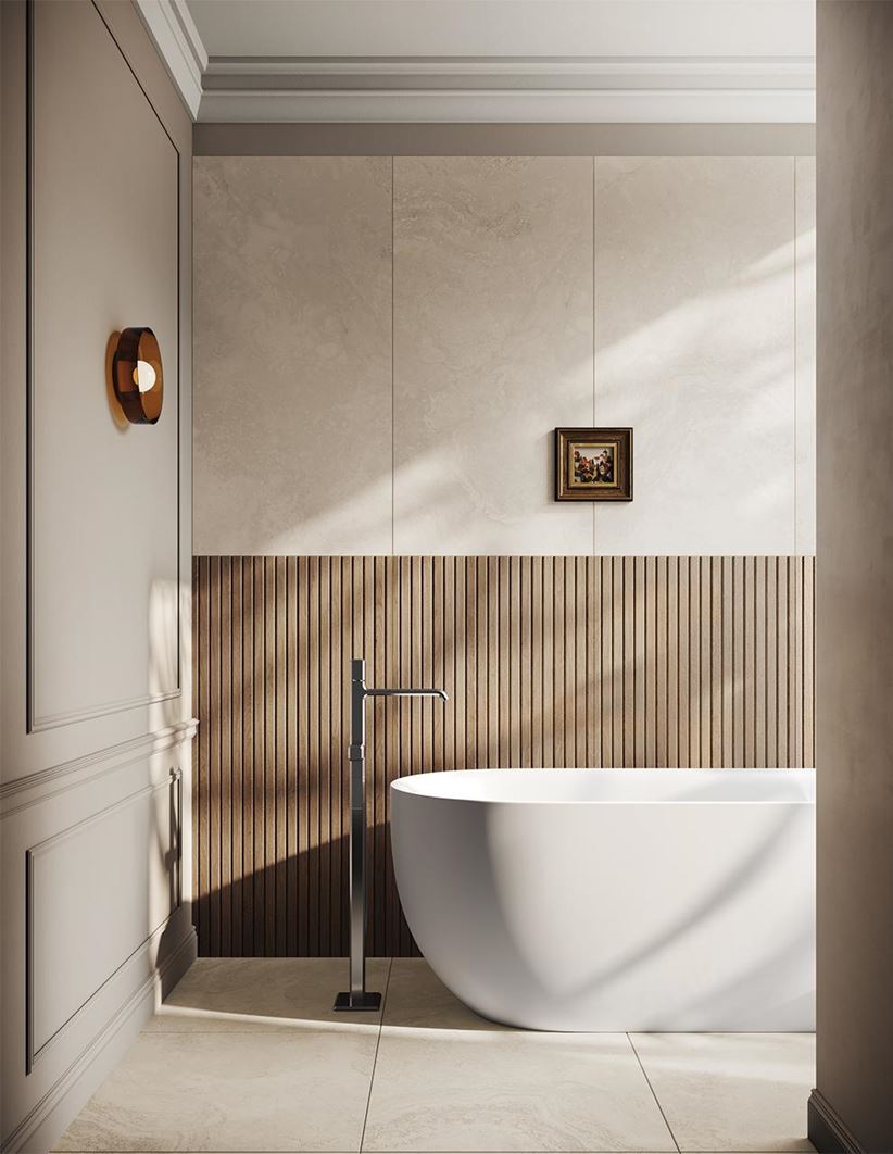 Kamienne ściany i lamele w łazience z wanną wolnostojącą