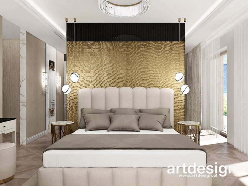 Sypialnia ze złotą ścianą w stylu glamour