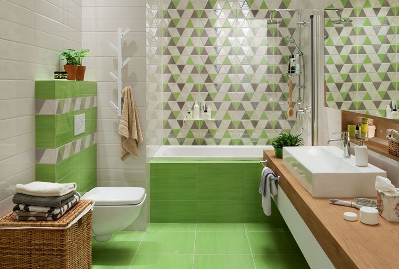 Biało-zielona łazienka z geometrycznymi dekorami